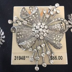 NWT 2028 Silver Rhinestone Brooch.